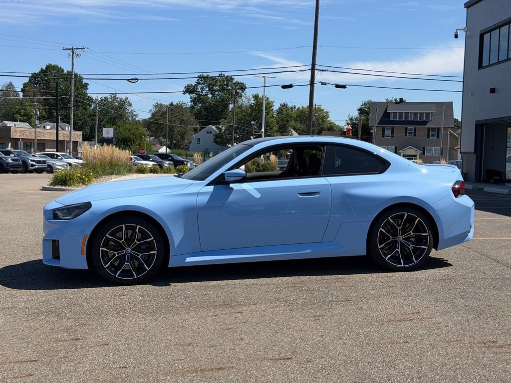 Used 2023 BMW M2 w/ Lighting Package RWD image 2