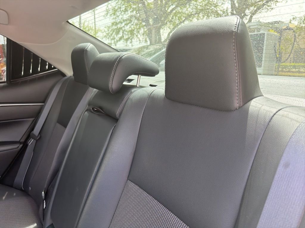 Used 2016 Toyota Corolla S image 11