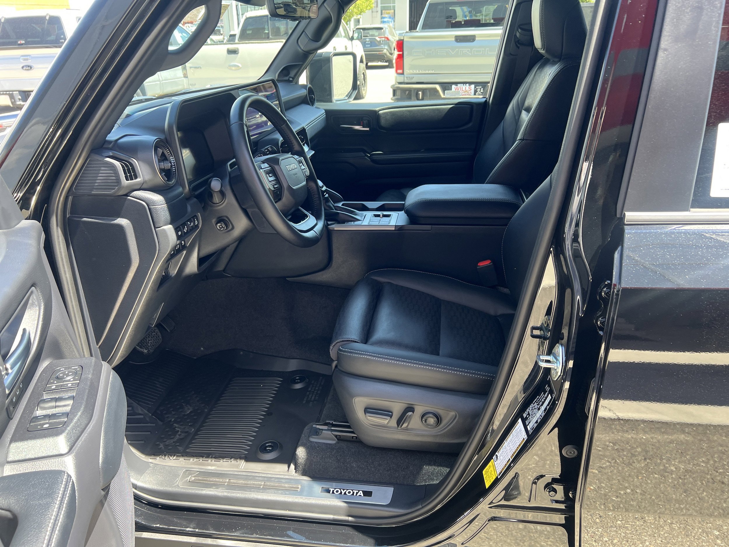 New 2027 Toyota Land Cruiser w/ Premium Package AWD/4WD image 2