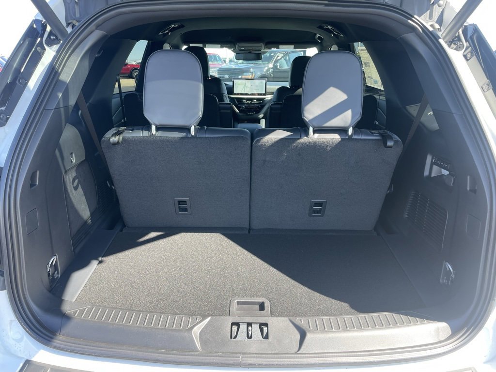 New 2026 Ford Explorer Tremor w/ Tremor Convenience Package image 34