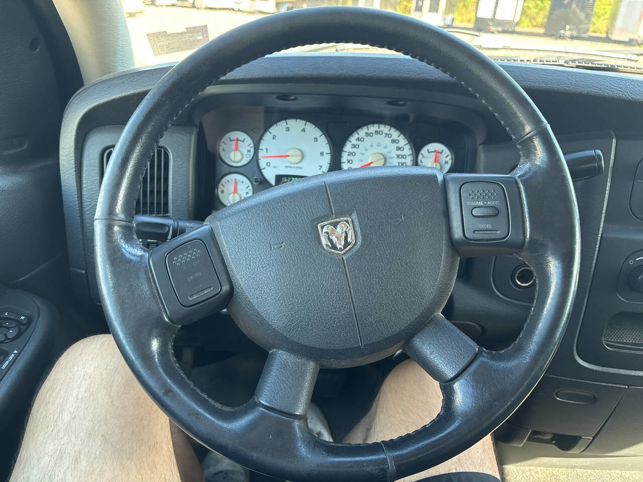 Used 2005 Dodge Ram 1500 Truck SLT image 18