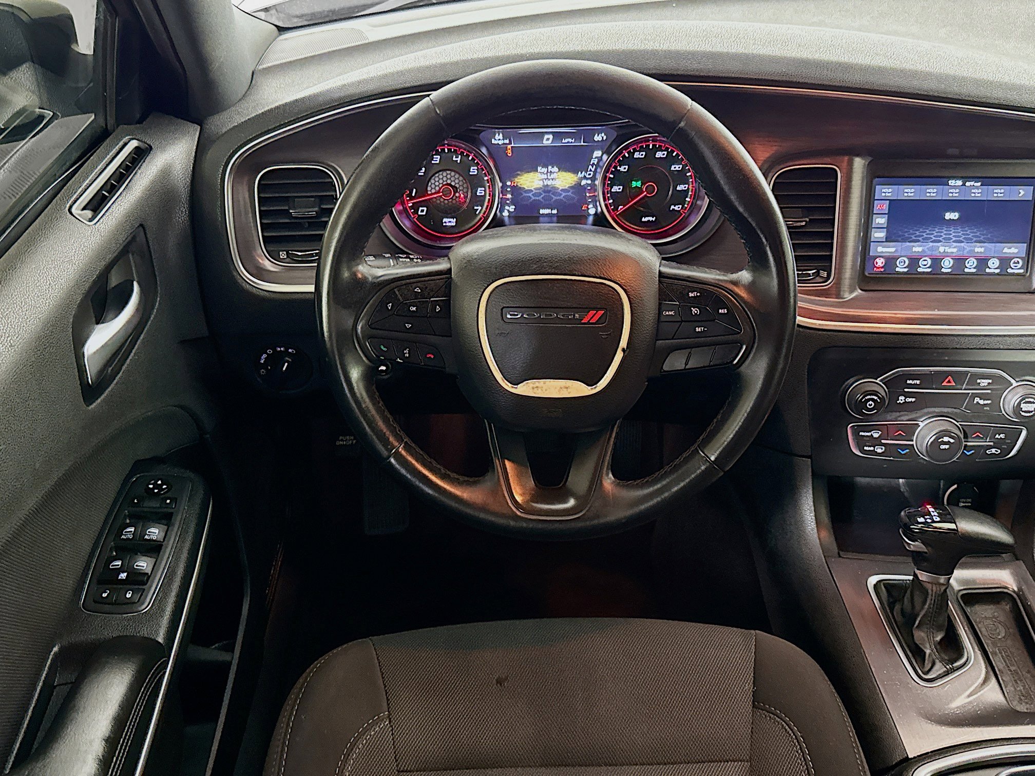 Used 2018 Dodge Charger SXT image 16