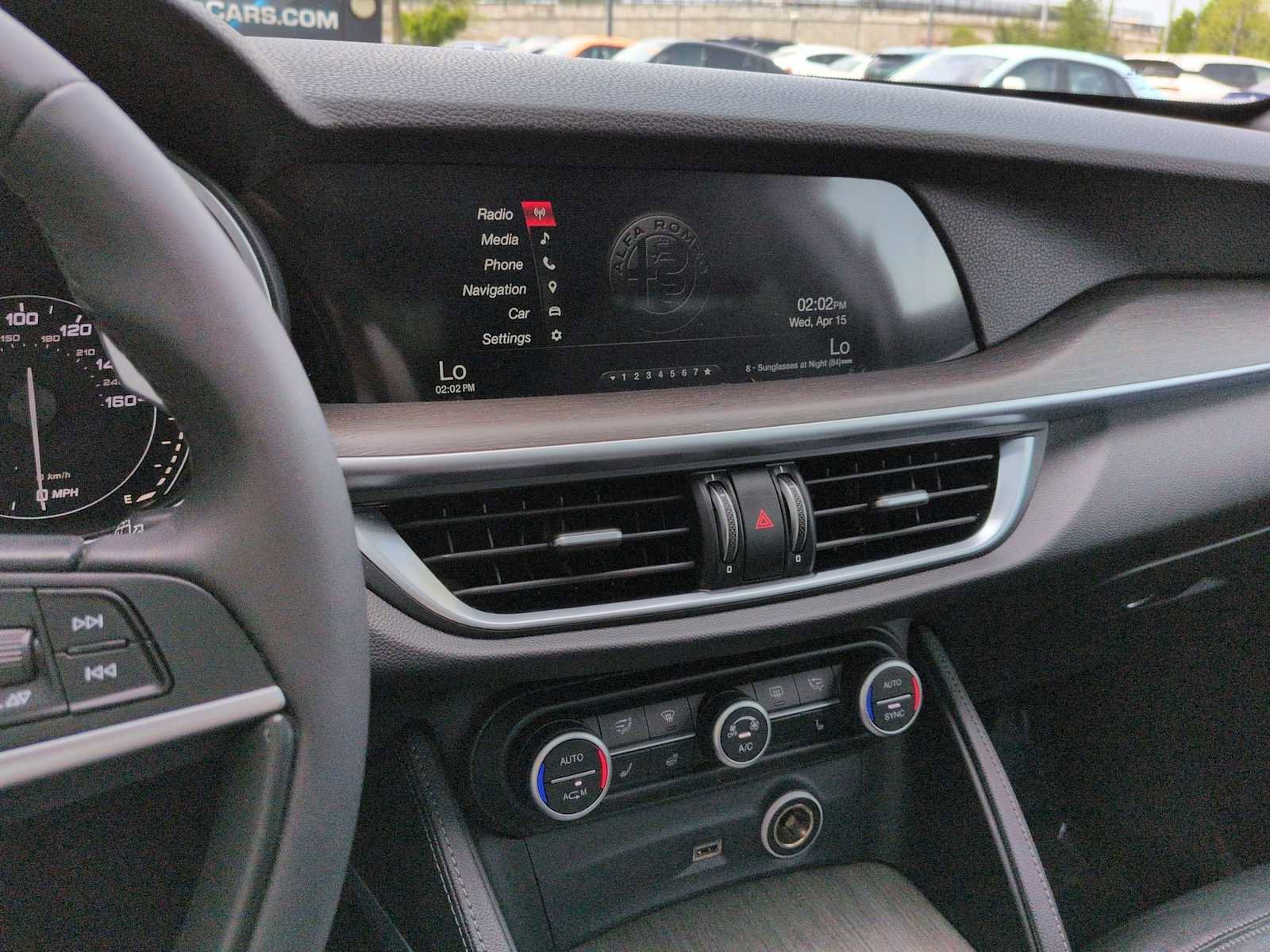 Used 2019 Alfa Romeo Stelvio Ti w/ TI Performance Package image 30