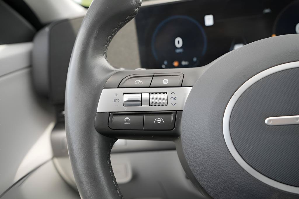 Certified 2024 Hyundai Kona Limited FWD image 26