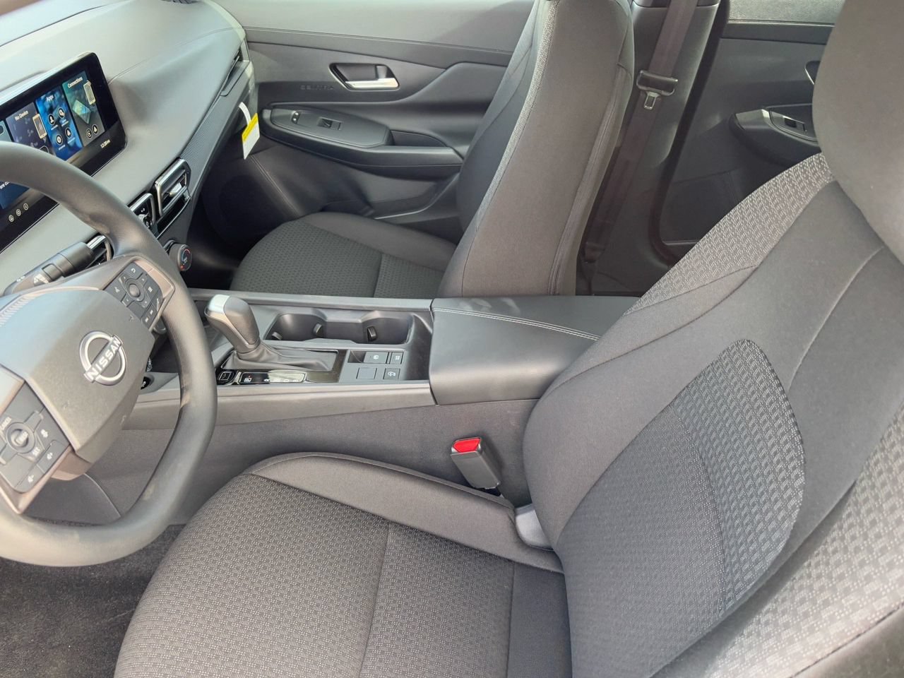 New 2026 Nissan Sentra SR FWD image 19