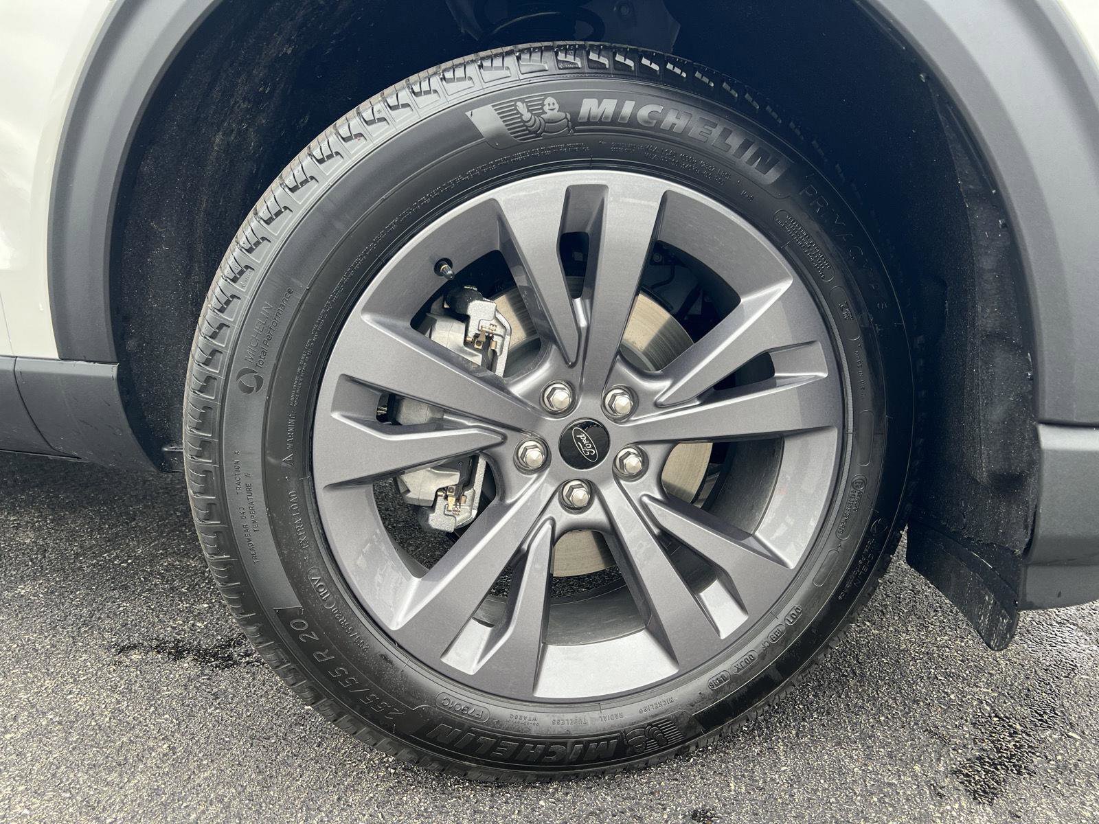 New 2026 Ford Explorer Active AWD/4WD image 2