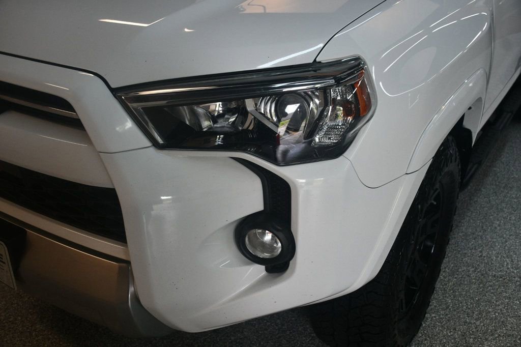 Used 2020 Toyota 4Runner TRD Off-Road Premium w/ Moonroof Package AWD/4WD image 12