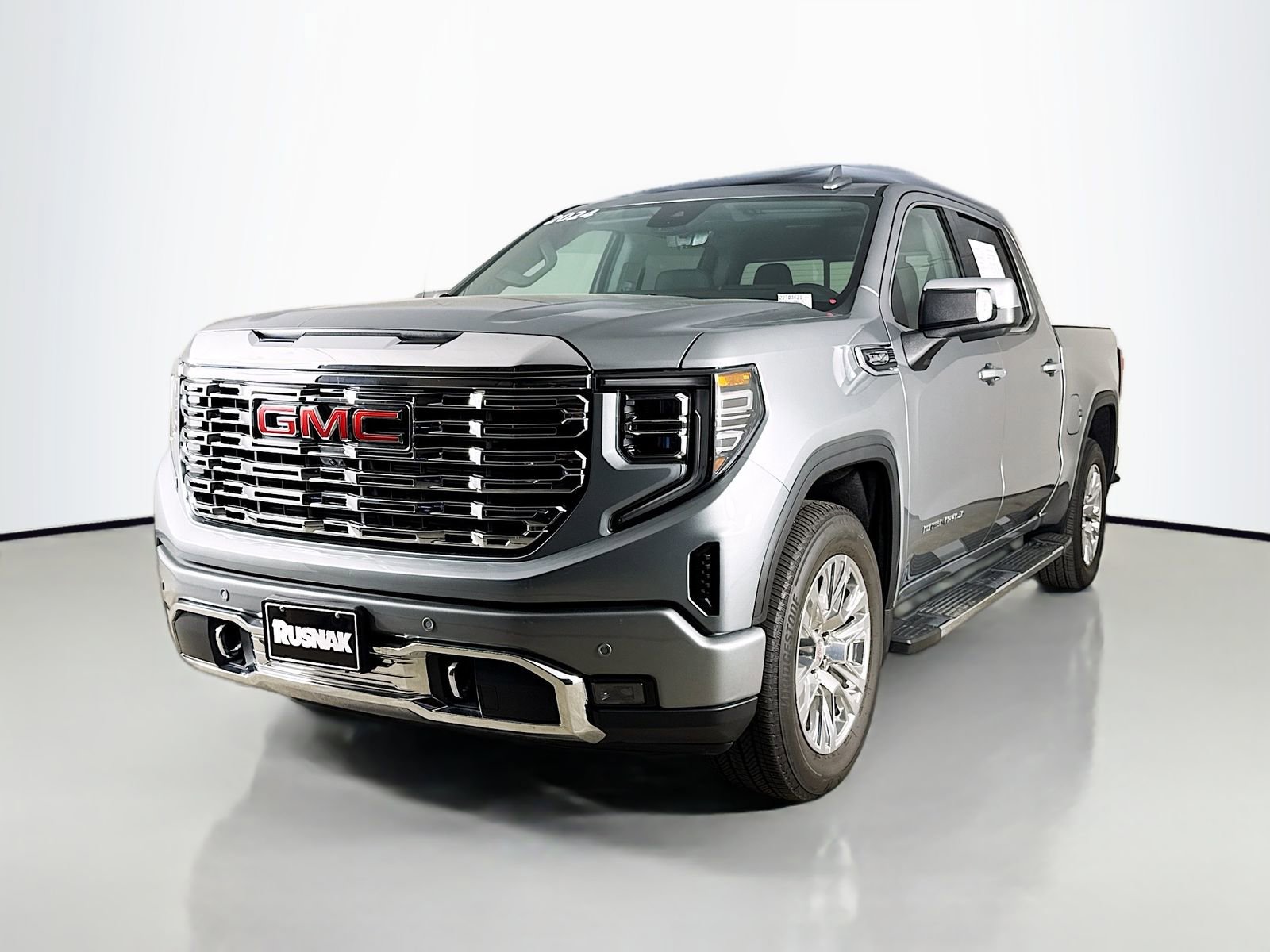 Used 2024 GMC Sierra 1500 Denali w/ Technology Package image 3