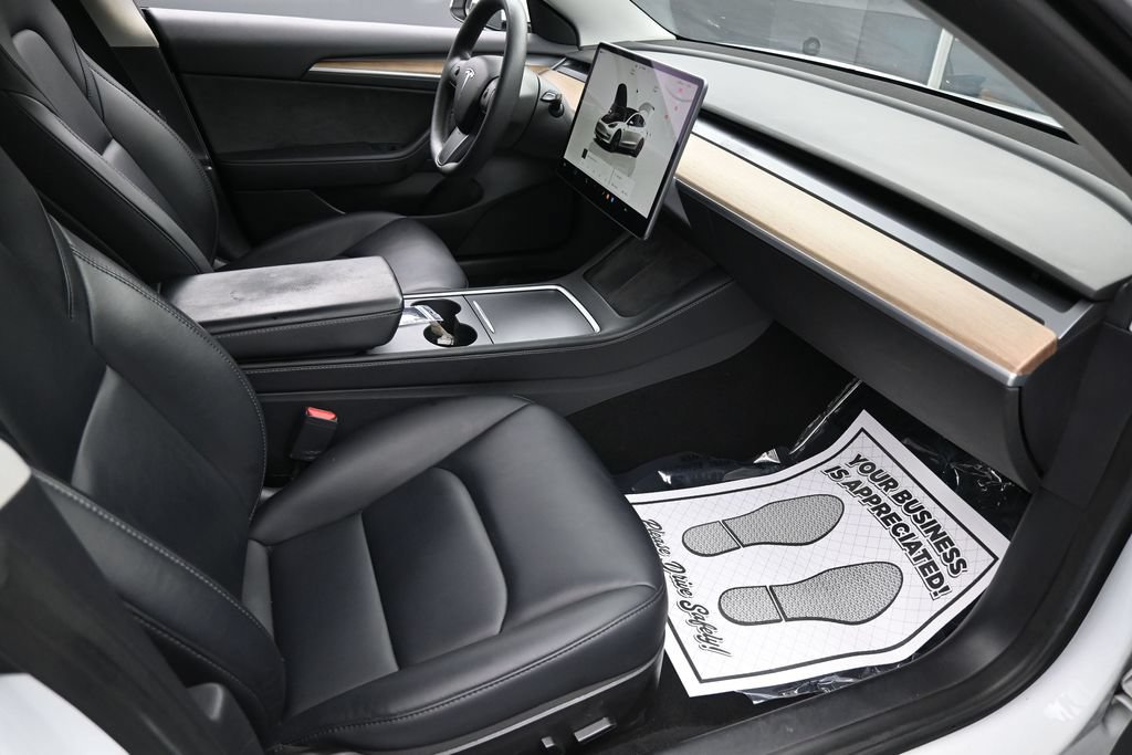 Used 2022 Tesla Model 3 Long Range AWD/4WD image 32