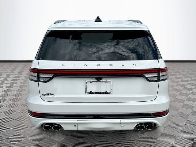 Used 2025 Lincoln Aviator Reserve w/ Luxury Package RWD image 6