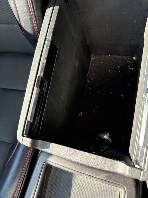 Used 2017 Toyota Camry SE w/ Moonroof Package image 20