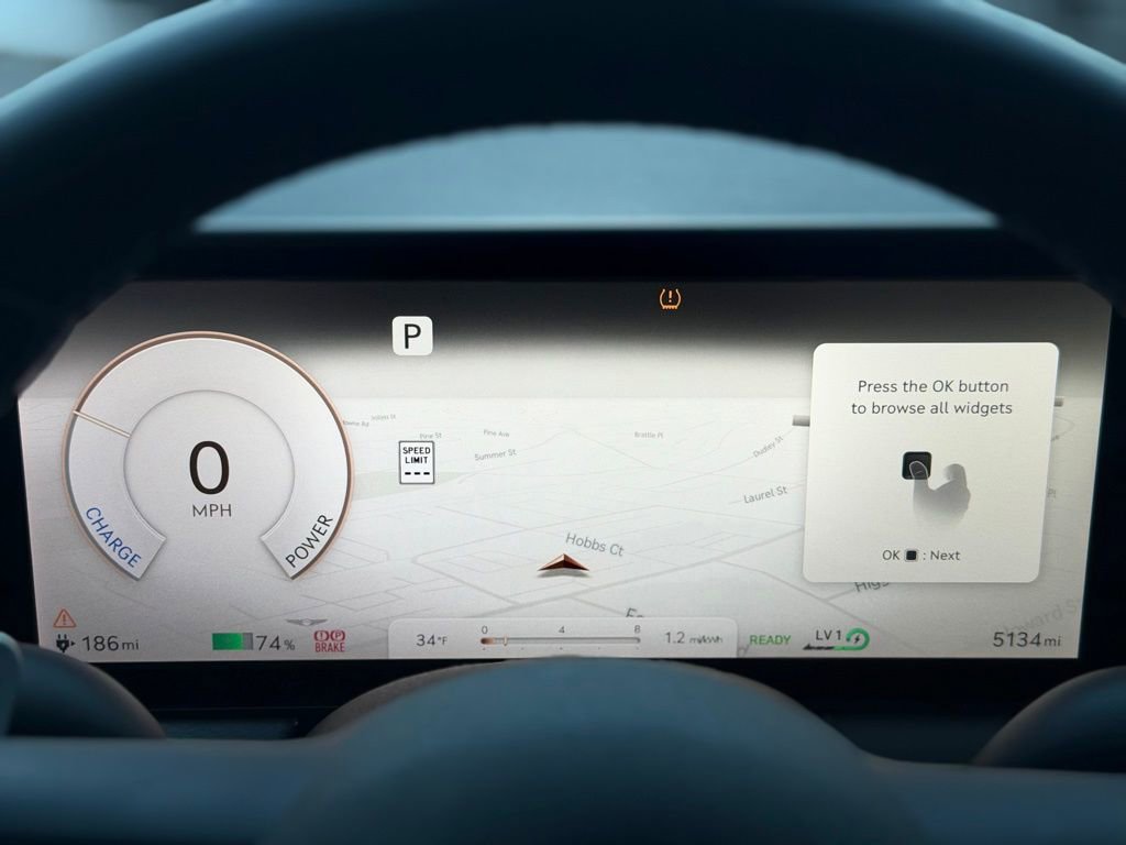 Used 2025 Genesis GV60 Advanced image 12