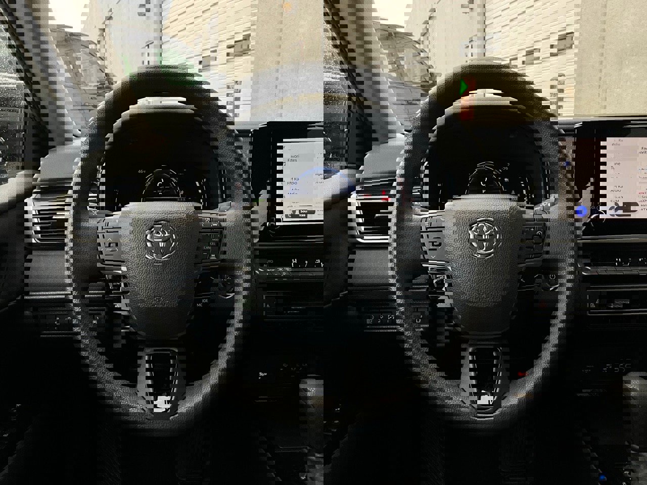 Used 2025 Toyota Camry LE image 31