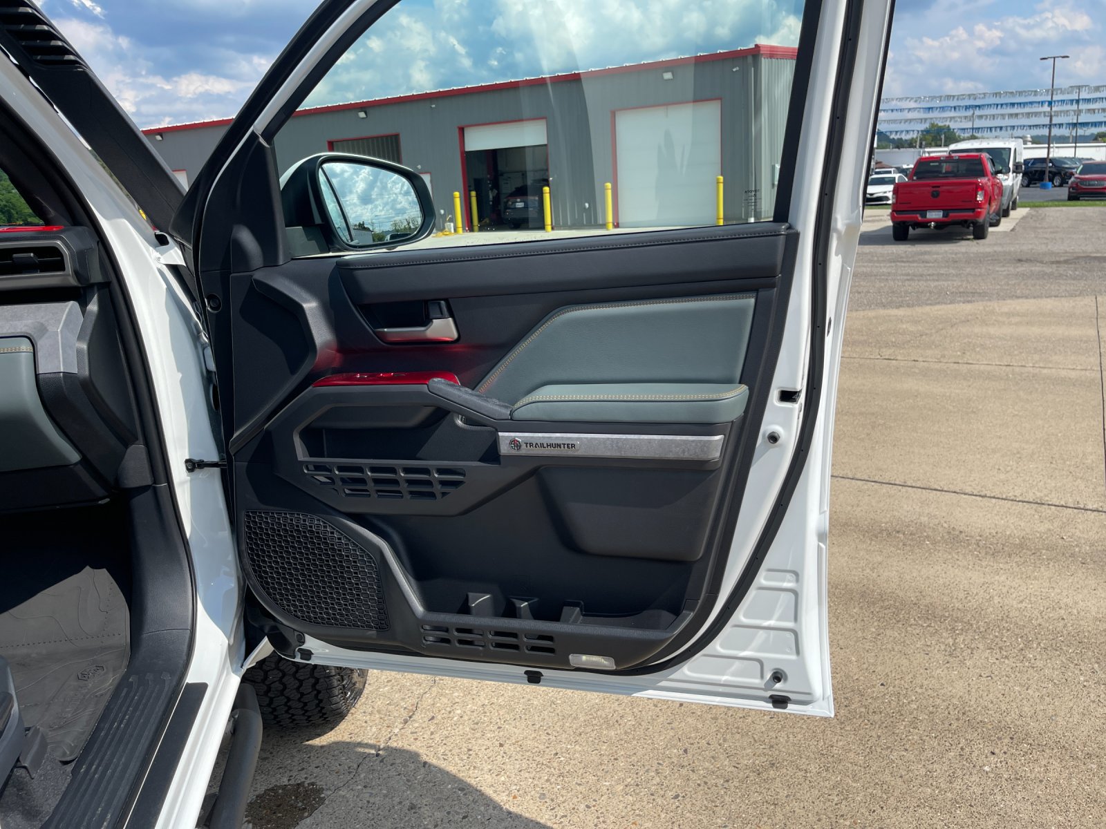 Certified 2026 Toyota Tacoma 4x4 Double Cab Hybrid image 17