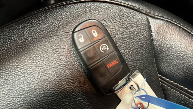 Used 2023 Jeep Compass High Altitude AWD/4WD image 21
