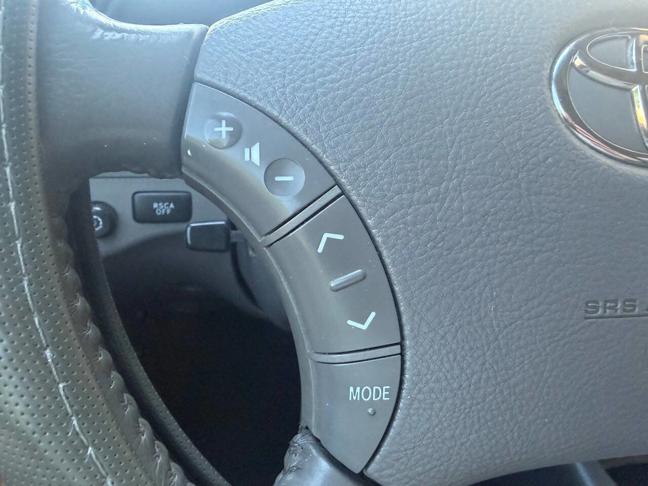 Used 2005 Toyota Sequoia SR5 RWD image 24