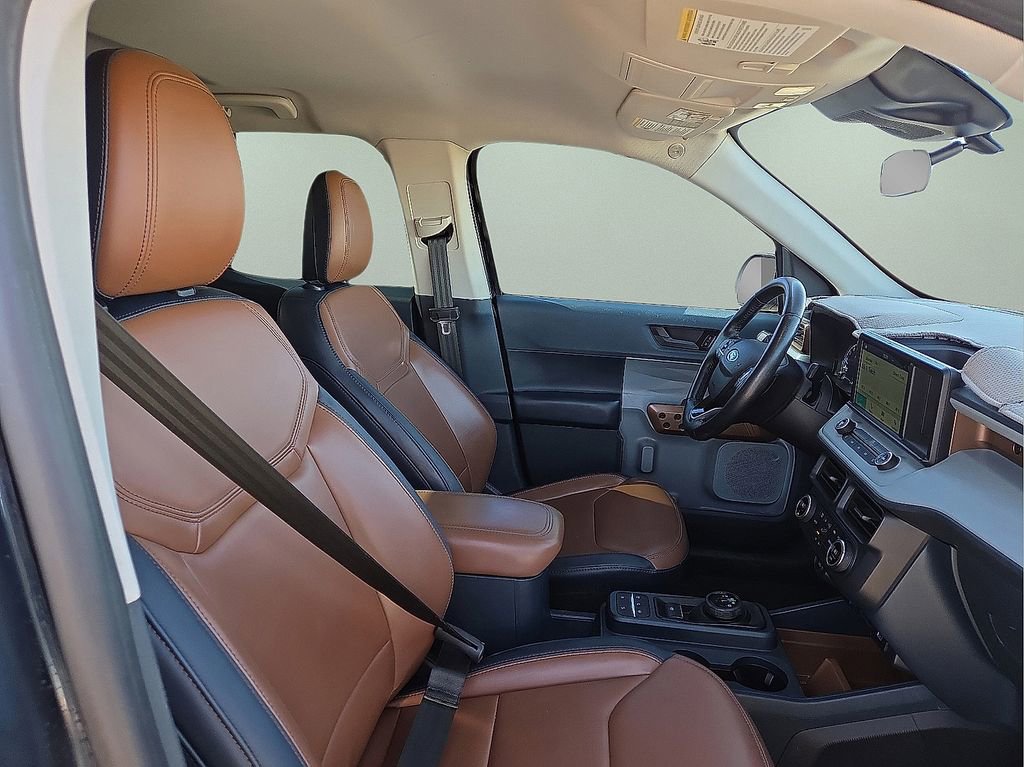 Used 2022 Ford Maverick Lariat w/ Equipment Group 500A Standard image 14