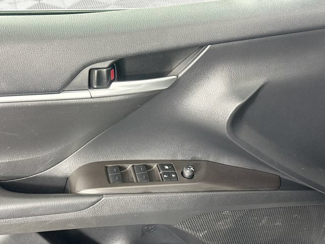 Used 2023 Toyota Camry SE FWD image 23