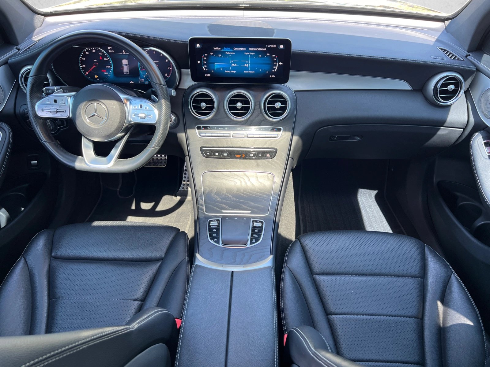 Used 2023 Mercedes-Benz GLC 300 4MATIC Coupe image 20