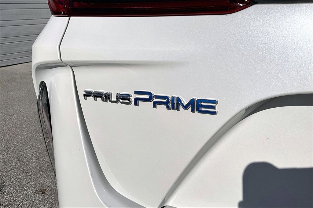 Certified 2020 Toyota Prius Prime LE image 24