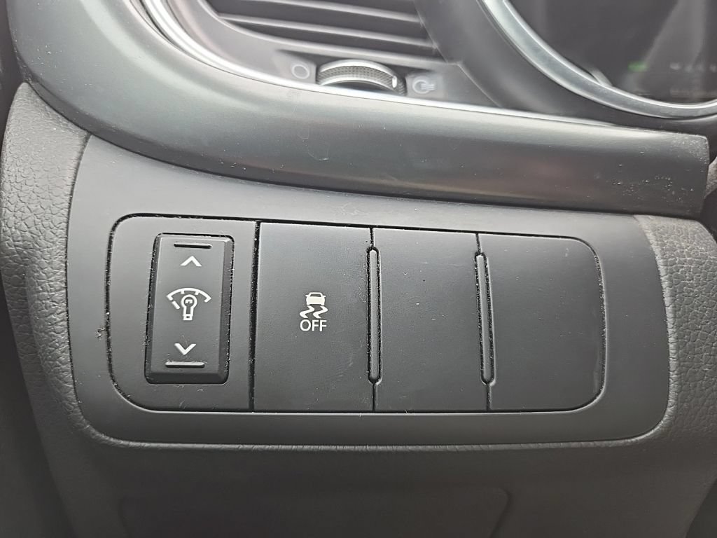 Used 2015 Kia Optima LX FWD image 19