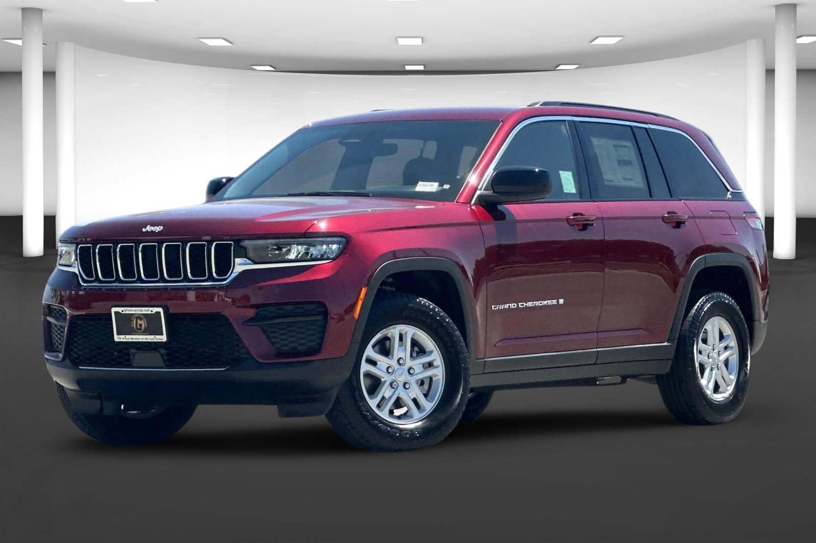 New 2025 Jeep Grand Cherokee Laredo w/ Luxury Tech Group I RWD image 2