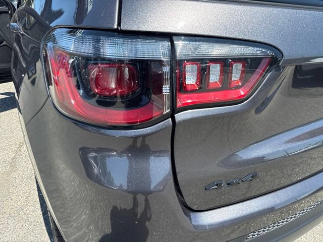 Used 2022 Jeep Compass Latitude AWD/4WD image 31
