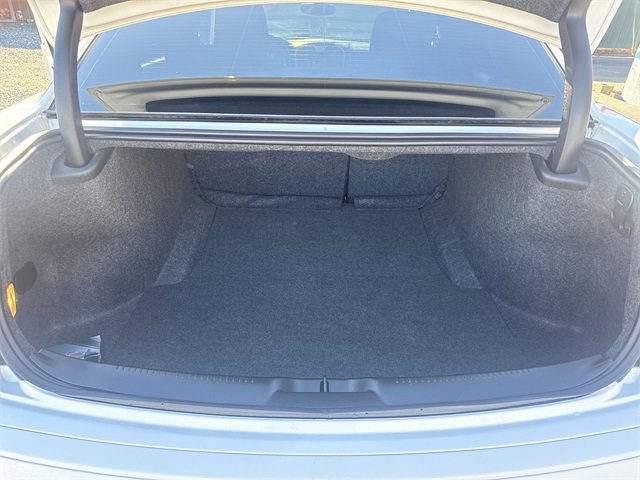 Used 2023 Chrysler 300 Touring w/ Sport Appearance Package image 22