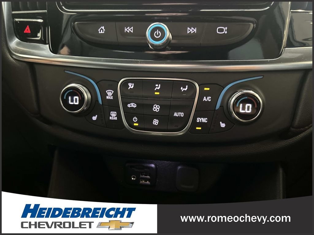 Certified 2022 Chevrolet Traverse RS w/ LPO, Floor Liner Package FWD image 23