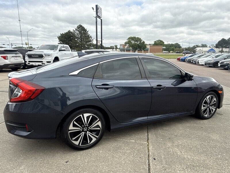 Used 2018 Honda Civic EX-L image 8