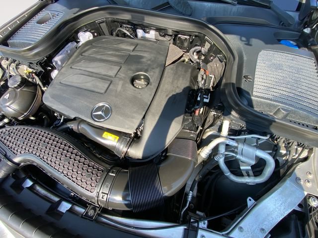 Used 2021 Mercedes-Benz GLC 300 w/ Premium Package image 29