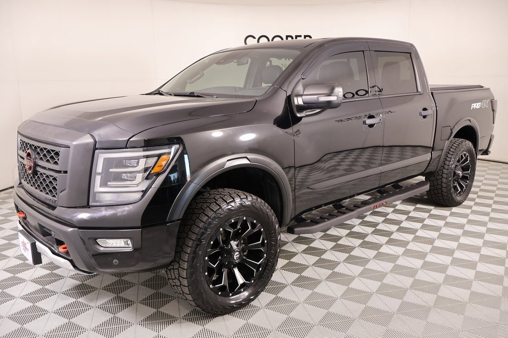 Used 2023 Nissan Titan PRO-4X w/ Pro-4x Convenience Package image 11