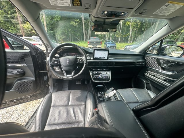 Used 2022 Lincoln Corsair AWD w/ Premium Package image 31
