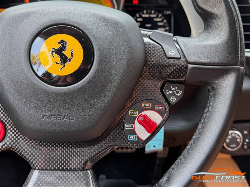 Used 2011 Ferrari 458 Italia Coupe RWD image 29