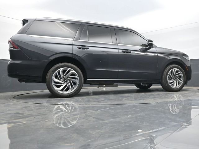 Used 2025 Lincoln Navigator Reserve AWD/4WD image 44