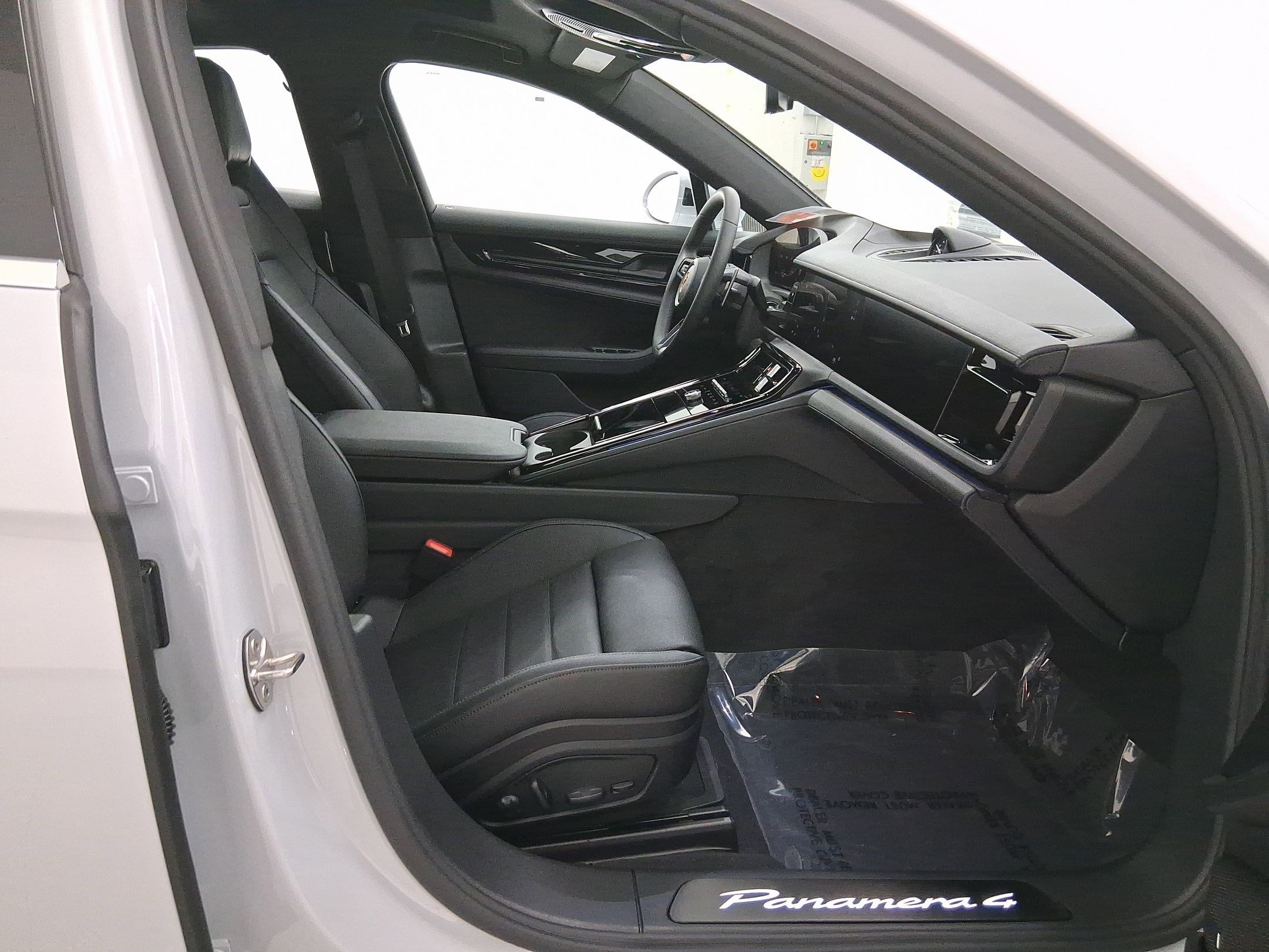 New 2026 Porsche Panamera 4 image 36