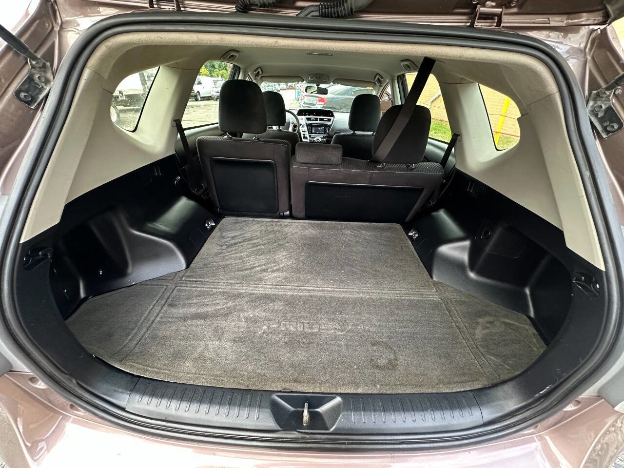 Used 2015 Toyota Prius V Three image 7