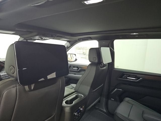 New 2026 GMC Yukon XL Denali w/ Advanced Technology Package AWD/4WD image 2