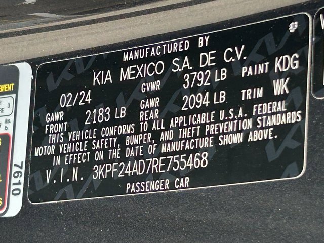 Used 2024 Kia Forte LXS image 31