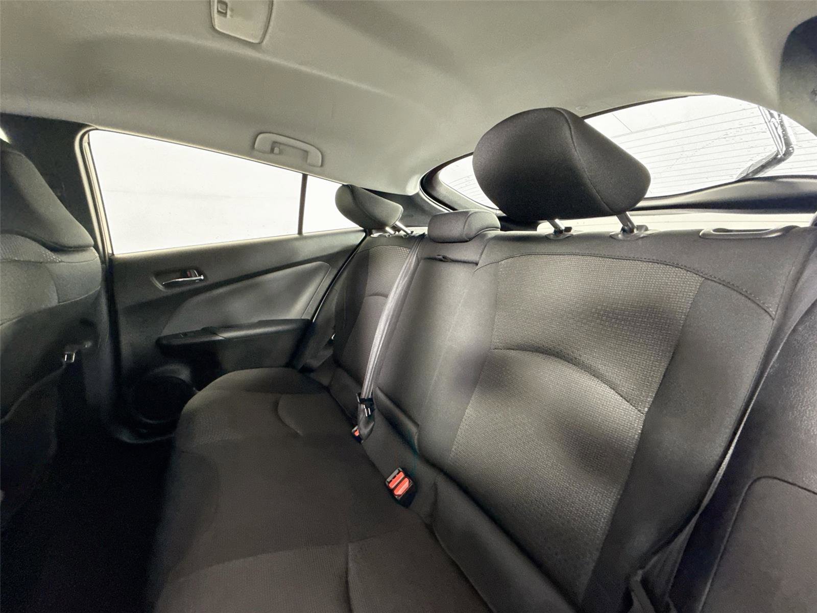 Certified 2022 Toyota Prius LE image 27