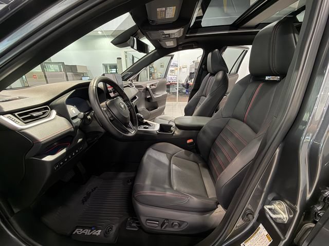 Used 2025 Toyota RAV4 XSE w/ Premium Package AWD/4WD image 11