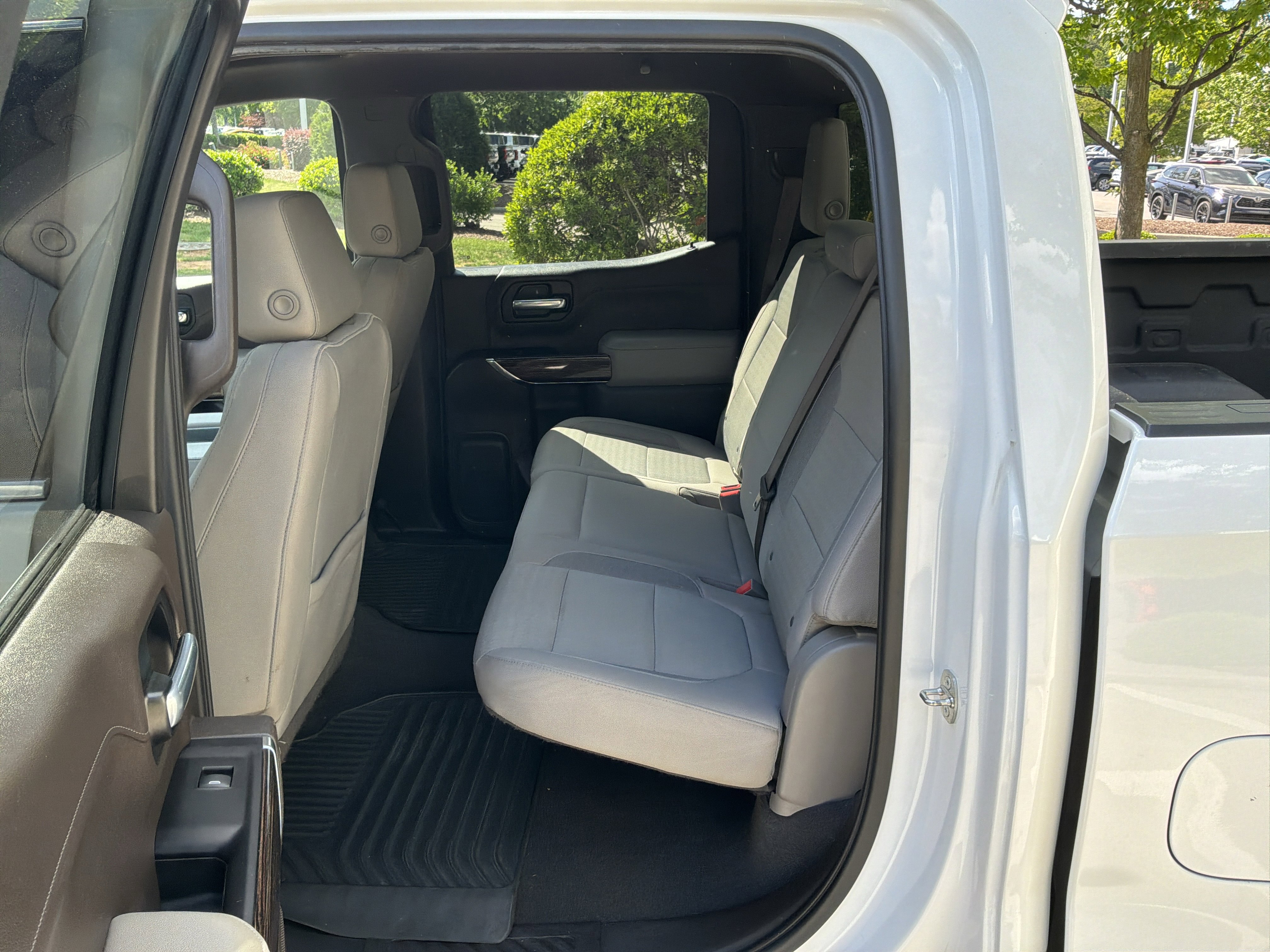 Used 2020 GMC Sierra 1500 SLE w/ SLE Value Package AWD/4WD image 30