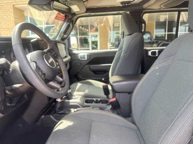 Used 2024 Jeep Wrangler Unlimited Sport AWD/4WD image 8