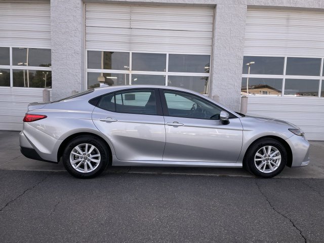 Used 2026 Toyota Camry LE FWD image 1