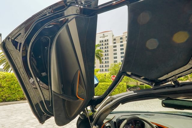 Used 2018 McLaren 720S Performance RWD image 58