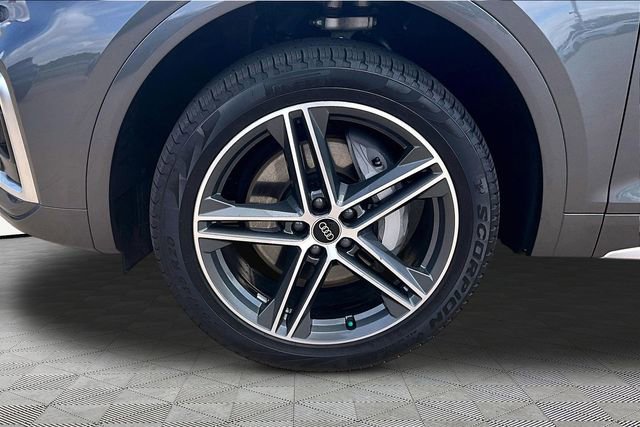 Used 2023 Audi Q5 e Premium Plus w/ Premium Plus Package AWD/4WD image 8