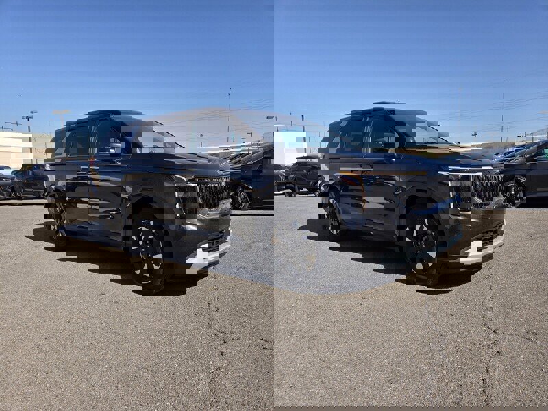 New 2026 Kia Carnival LXS video 2