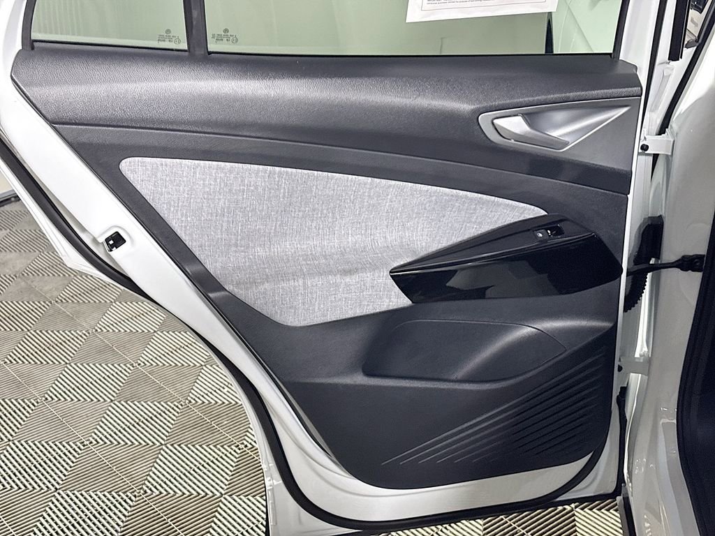 Certified 2024 Volkswagen ID.4 2WD image 19