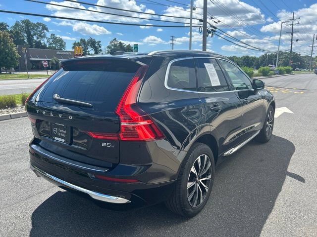 Certified 2023 Volvo XC60 B5 Plus AWD/4WD image 5