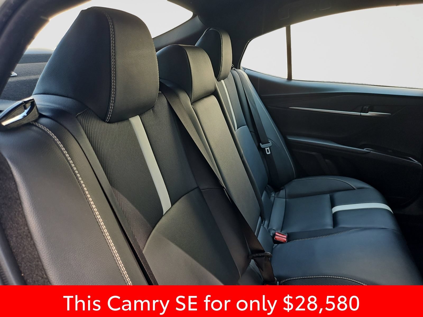 Used 2025 Toyota Camry SE FWD image 45
